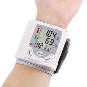 Wrist Blood Pressure Monitor, Fully Automatic Blood Pressure Measuring Device, Electronic Blood Pressure Monitor, Blood Pressure Measuring Device For Elderly People To Measure Hypertension